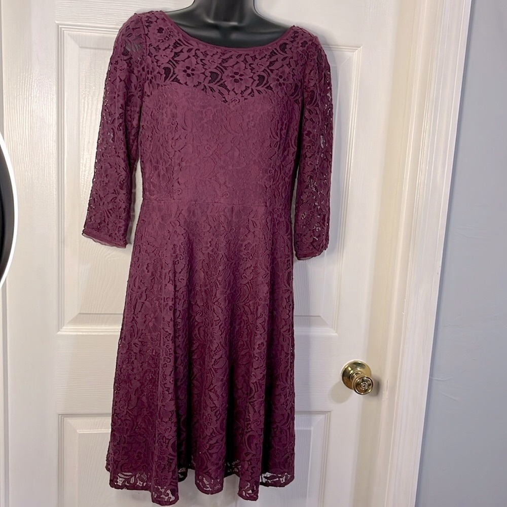 White House Black Market cranberry midi dress with lace overlay, size 6P.